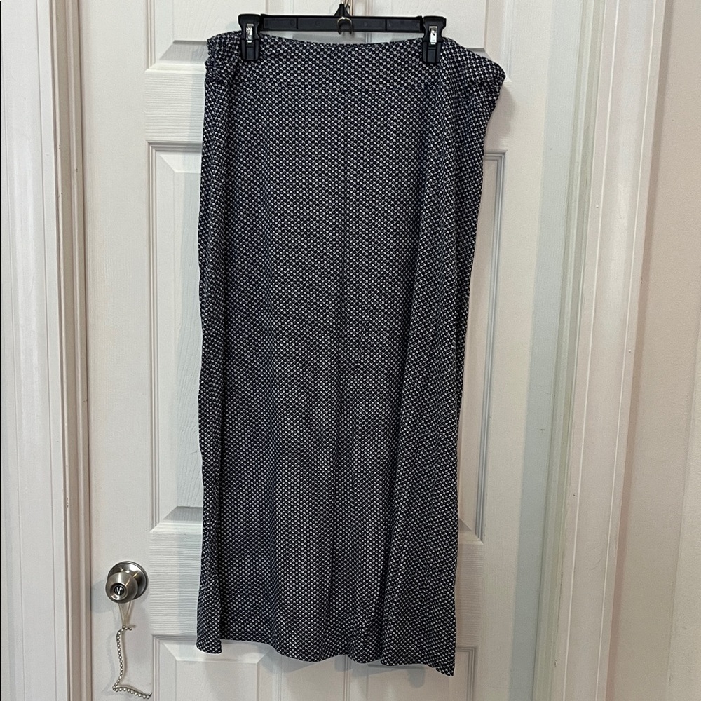 Liz Claiborne comfy maxi skirt